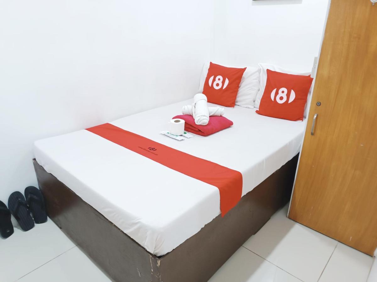 8Hostel Манила Екстериор снимка