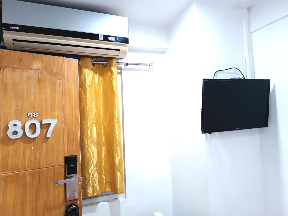 8Hostel Манила Екстериор снимка