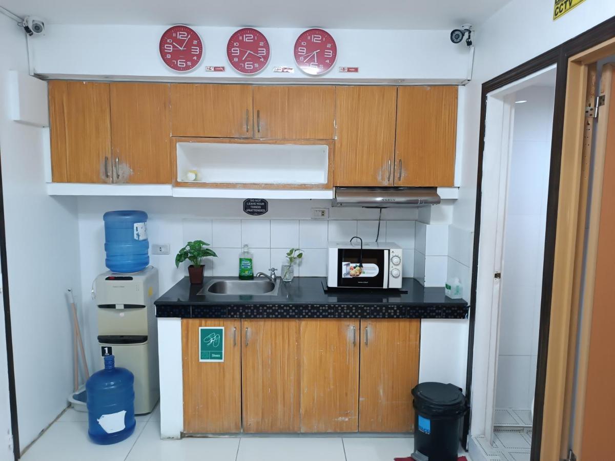 8Hostel Манила Екстериор снимка