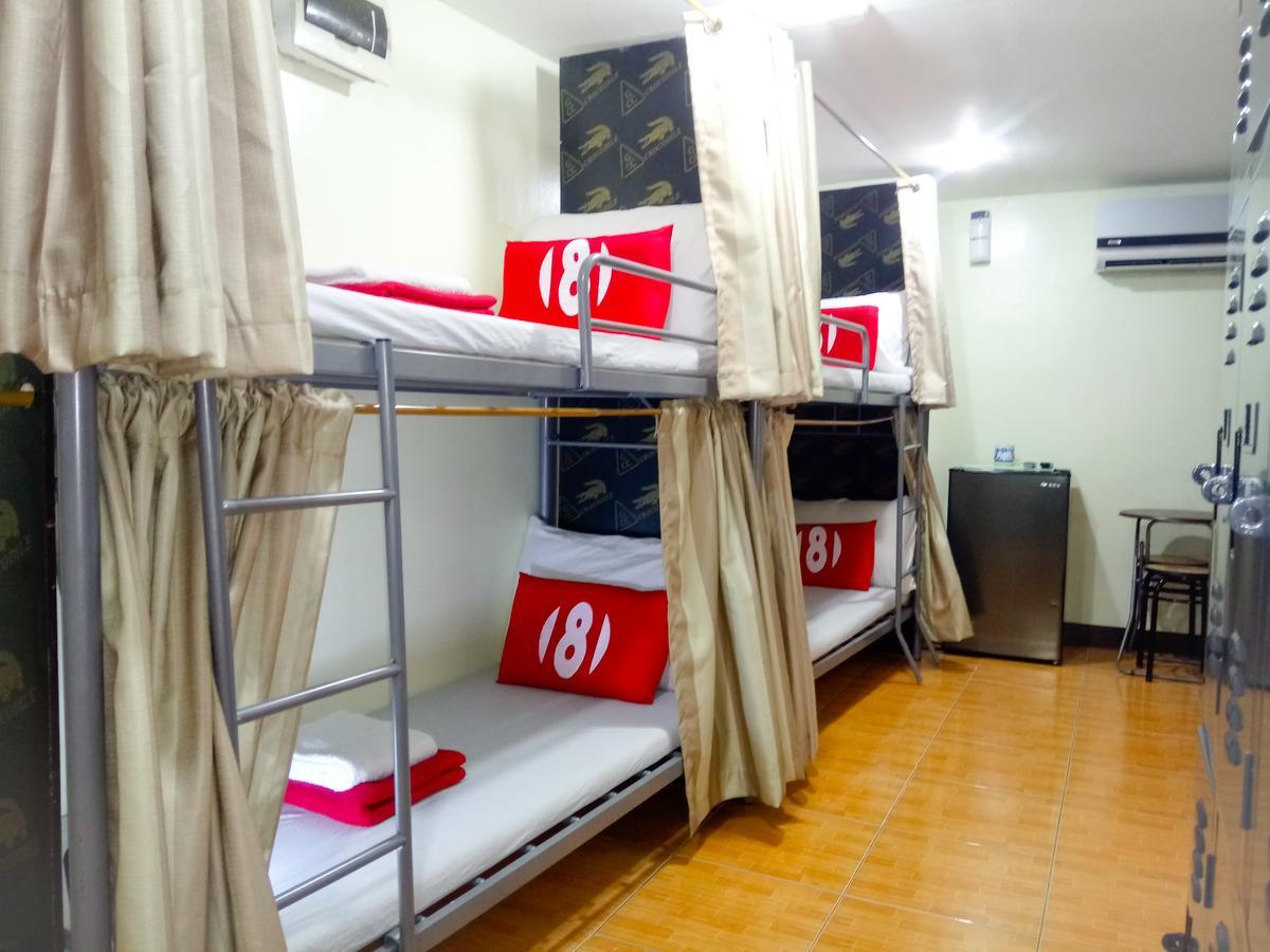 8Hostel Манила Екстериор снимка
