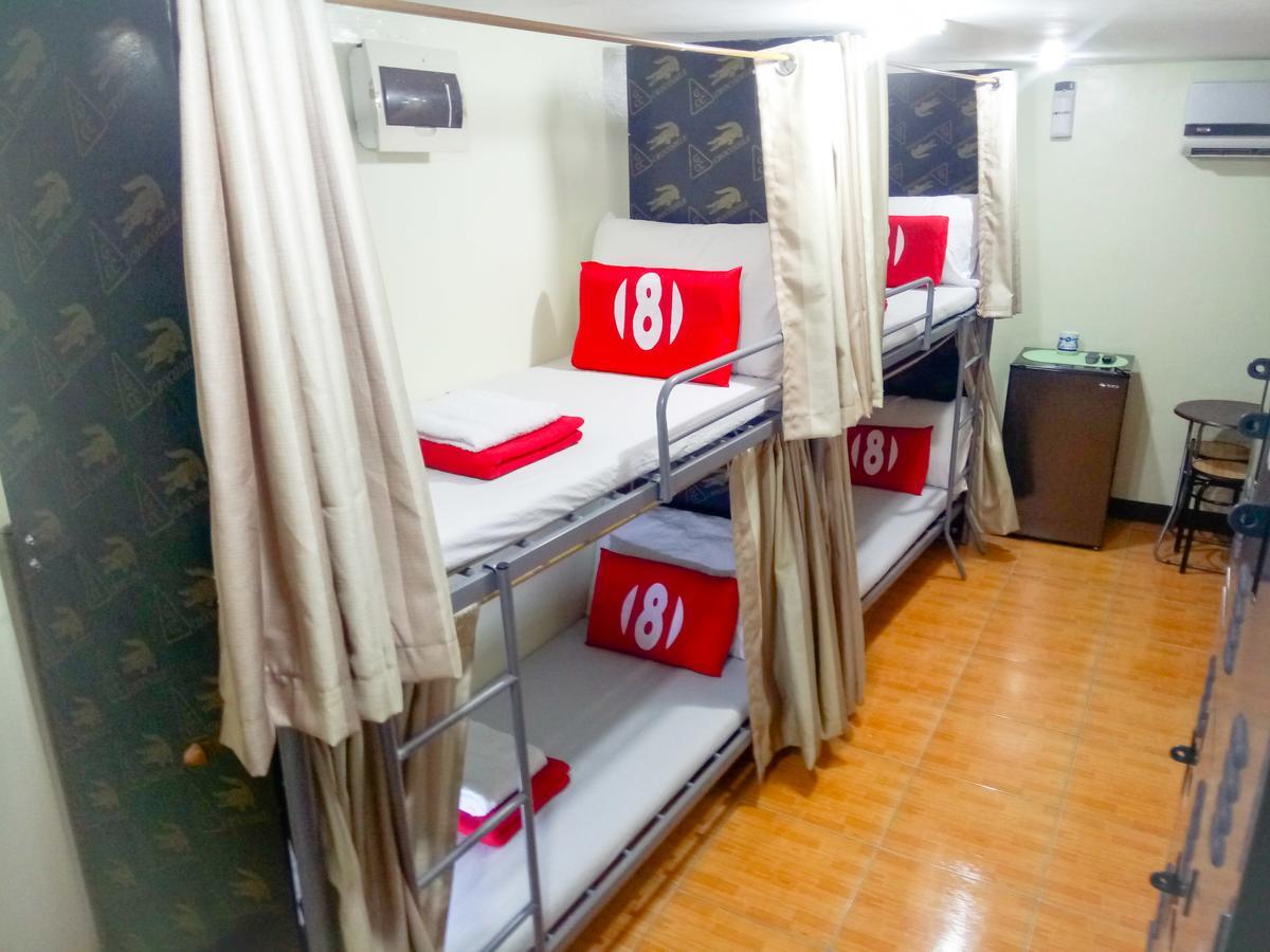 8Hostel Манила Екстериор снимка