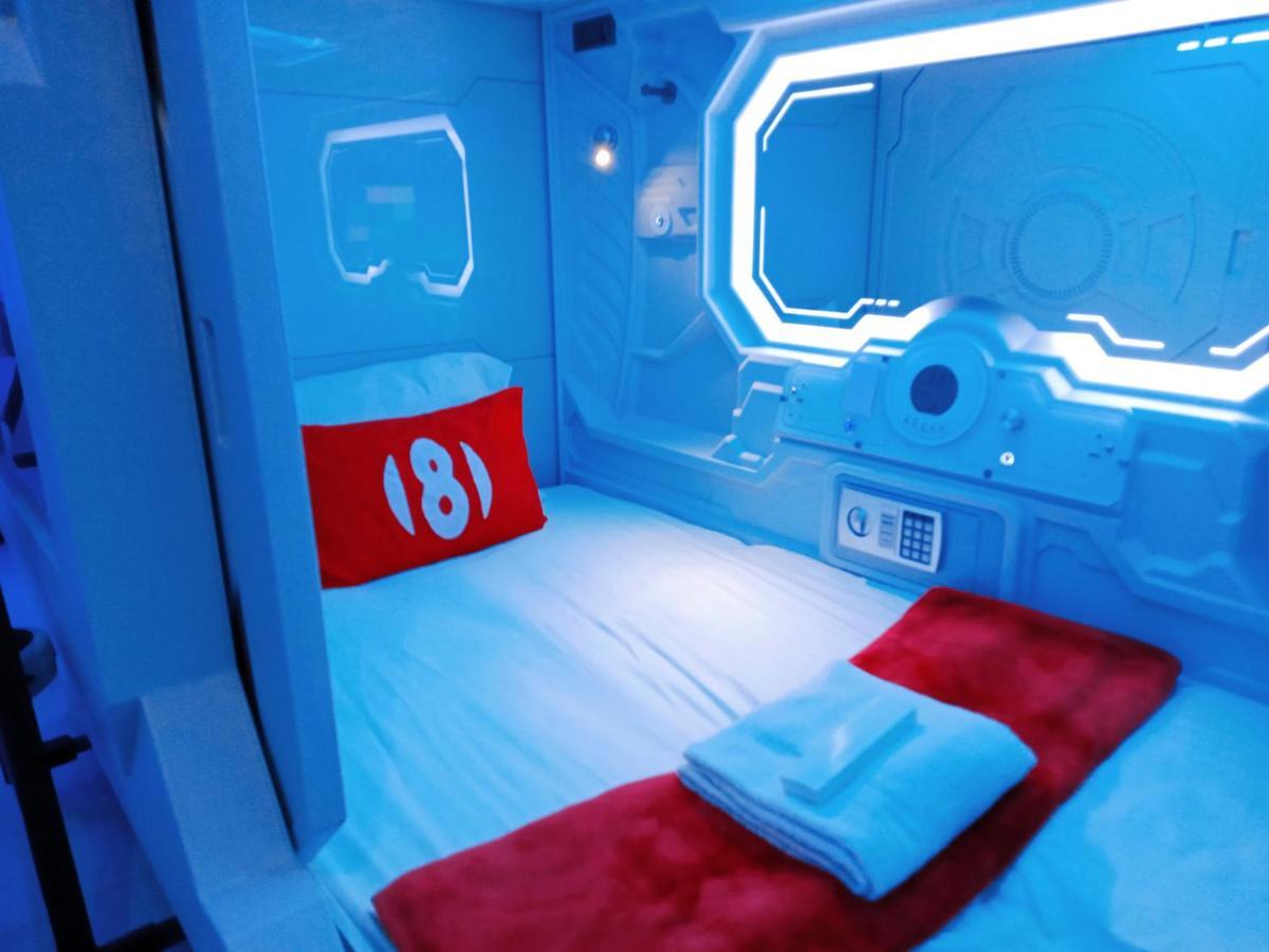 8Hostel Манила Екстериор снимка